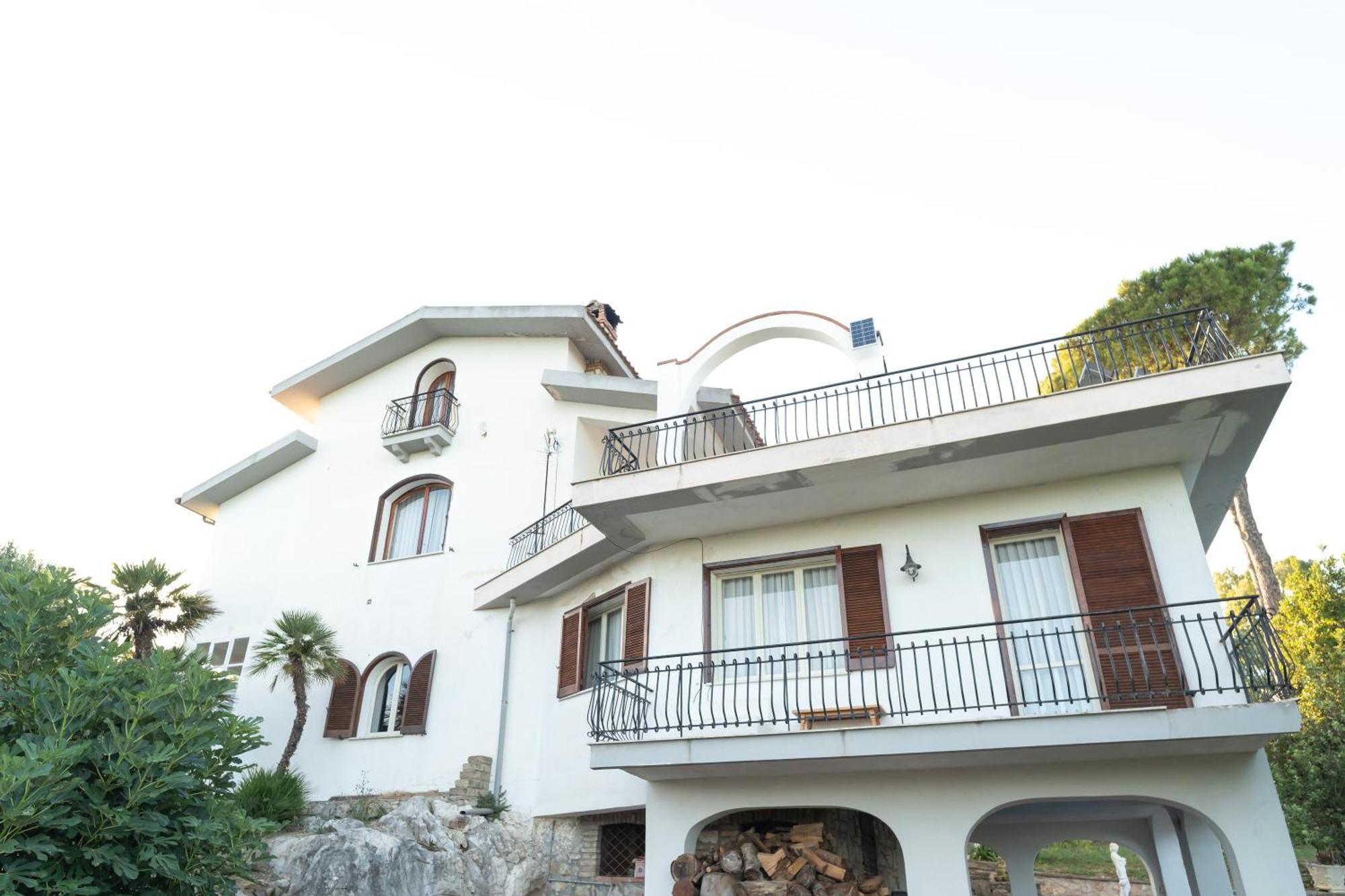 Villa Del Pino, Terrazza Vista Mare Minturno Exterior foto